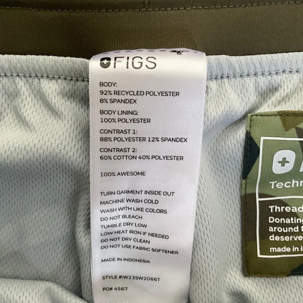 FIGS Zamora Lined Camo‎ Scrub Jogger Pants Women M Cargo Zip Pocket